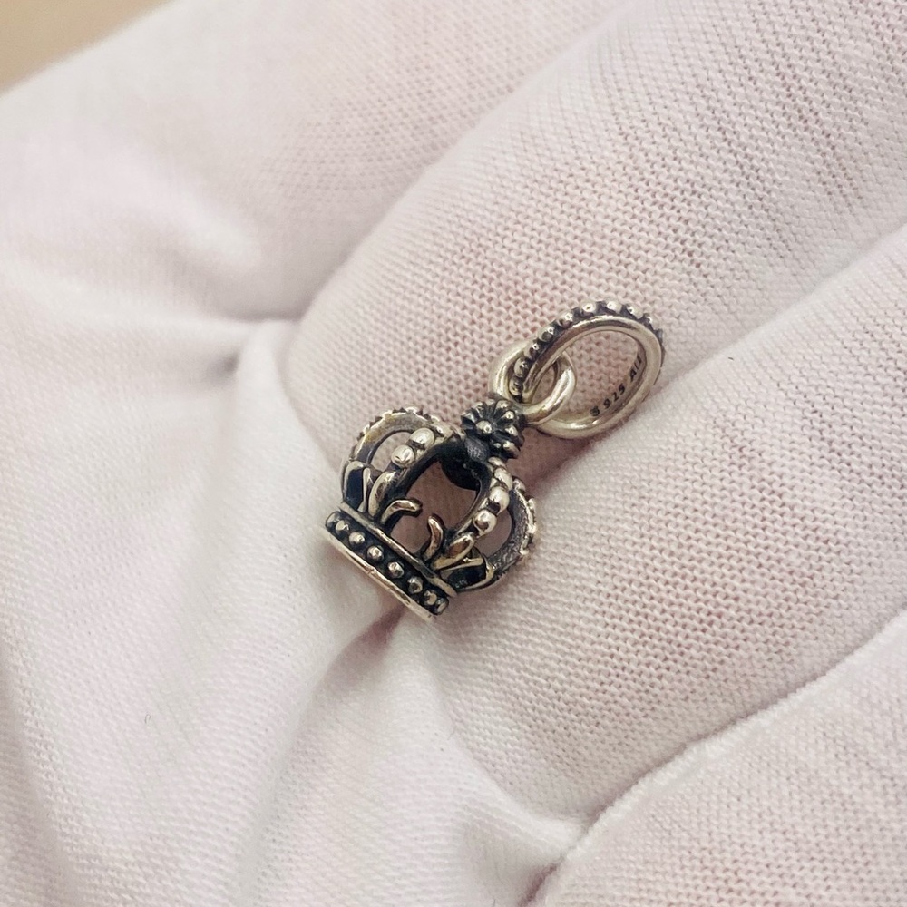 EUC Pandora 791376 Sterling Silver Nobel Splendor Crown Dangle Bead - Picture 4 of 9